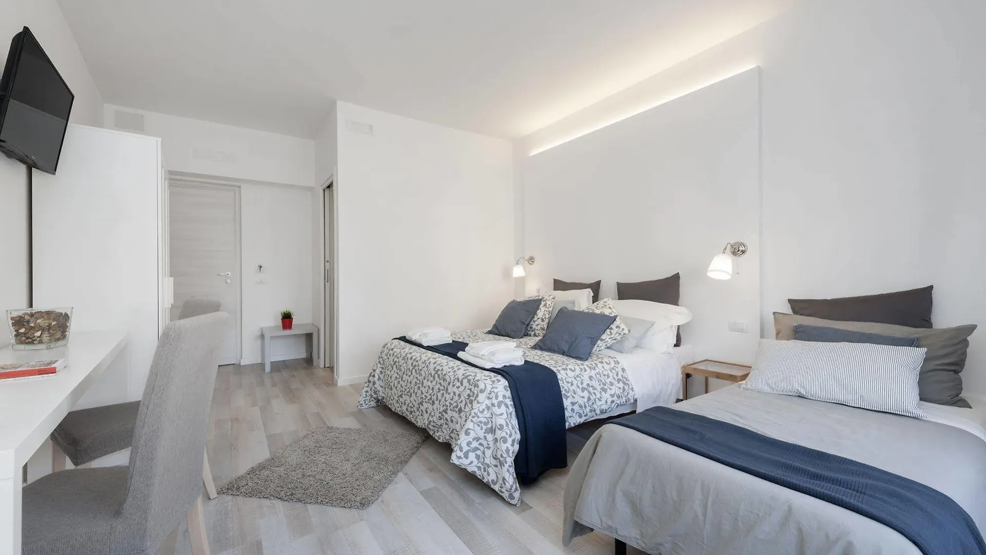De Guestibus Hotel Rome Italy